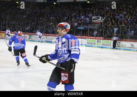 Mirko Sacher (Schwenningen), 22. Sptg. DEL 18-19 : SERC Wildwings vs. Adler Mannheim Banque D'Images