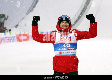 Einfach stark : Kamil Stoch (Polen / POL) bejubelt WM-Silber bei Skispringen Herren NH, les IF Nordische Ski-WM 2019 à Seefeld Banque D'Images