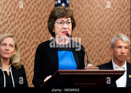 Washington, United States. 27 Juin, 2019. Le sénateur américain Susan Collins (R-ME) lors d'une conférence de presse organisé par le Caucus de la résolution de problèmes et la Coalition le sens commun d'annoncer "principes de législation pour abaisser le prix des médicaments d'ordonnance" au Capitole à Washington, DC. Credit : SOPA/Alamy Images Limited Live News Banque D'Images