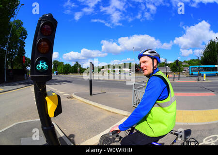 Cycle dédié au cycliste feu de circulation sur autoroute cycle leeds yorkshire royaume uni Banque D'Images