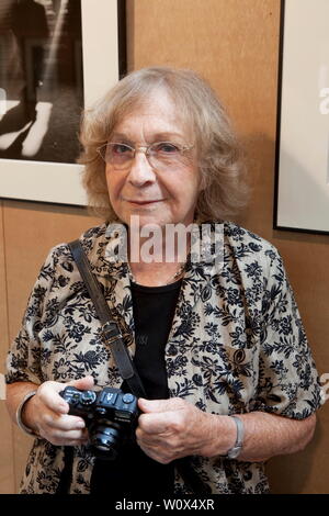 SABINE WEISS LE DERNIER PHOTOGRAPHE HUMANISTE Banque D'Images