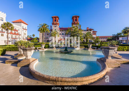 L'Hôtel Alcazar construit par Henry Flagler et ouvert en 1888 est actuellement le Musée Lightner à St Augustine en Floride Banque D'Images