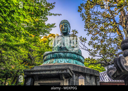 Tokyo - le 23 mai 2019 : temple de Tennoji à Tokyo, Japon Banque D'Images