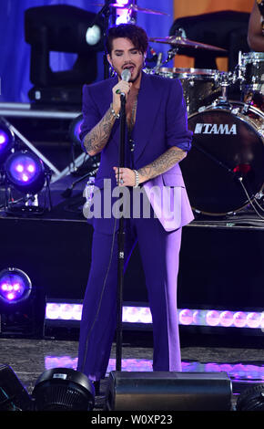 New York, NY, USA. 28 Juin, 2019. Adam Lambert effectue sur ABC's Good Morning America Série de concerts d'été à Central Park à New York le 28 juin 2019. Crédit : John Palmer/media/Alamy Punch Live News Banque D'Images