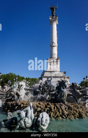 1902 fontaine des Girondins de Bordeaux de la Place des Quinconces, Bordeaux, France. En mémoire de Girondins qui sont morts pendant la Révolution française. Banque D'Images