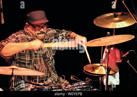 Batteur Dennis Chambers Banque D'Images