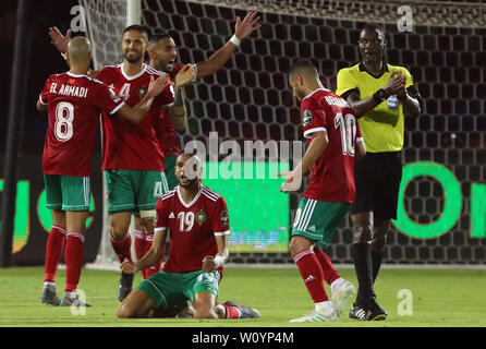 Le Caire, Égypte. 28 Juin, 2019. Les joueurs du Maroc célèbrent leur victoire après la coupe d'Afrique des Nations 2019 Groupe d match de football entre le Maroc et la côte d'Ivoire au stade Al-Salam. Credit : Omar Zoheiry/dpa/Alamy Live News Banque D'Images