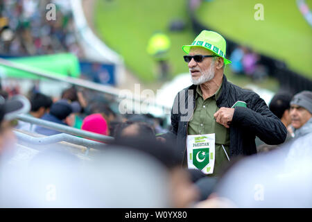 26 Juin, 2019 - Le Pakistan les partisans de passion soutenir leur équipe contre la Nouvelle-Zélande à Birminghan Edgebaston, pendant la Coupe du Monde de la CCI 2019 Banque D'Images