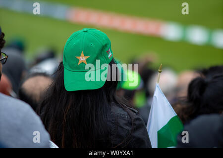 26 Juin, 2019 - Le Pakistan les partisans de passion soutenir leur équipe contre la Nouvelle-Zélande à Birminghan Edgebaston, pendant la Coupe du Monde de la CCI 2019 Banque D'Images
