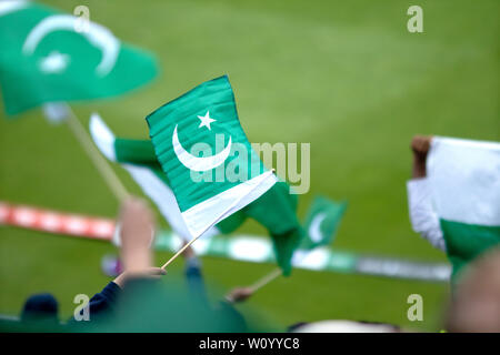 26 Juin, 2019 - Le Pakistan les partisans de passion soutenir leur équipe contre la Nouvelle-Zélande à Birminghan Edgebaston, pendant la Coupe du Monde de la CCI 2019 Banque D'Images