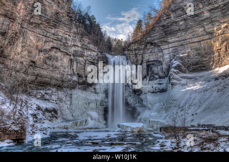 Taughannock Falls dans l'hiver Banque D'Images