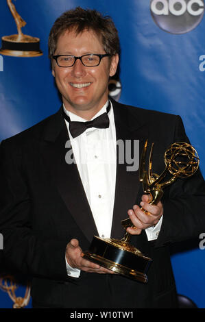 Lors de la 56e Primetime Emmy Awards annuels - Salle de presse tenue au Shrine Auditorium à Los Angeles, CA. L'événement a eu lieu le dimanche 19 septembre, 2004. Photo par : SBM / PictureLux - Tous droits réservés - N° de référence du fichier SBMPLX 33790-6111 Banque D'Images
