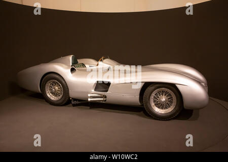 1950 Mercedes futuriste Flèche d'argent Grand Prix Racing voiture conduite par légende Stirling Moss.vitesse maximale de 300km/h de 2,5 litres 8 cylindres. Banque D'Images