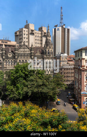 05 avril 2013 et TATA BSNL monument du patrimoine télécom du sud de la fin de l'historique Dadabhai Naoroji Road, Mumbai Maharashtra INDE Banque D'Images