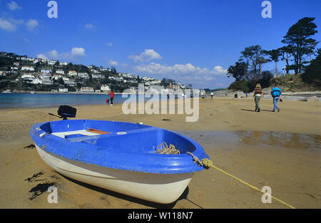 Salcombe, Devon vue depuis la plage de Mill Bay à East Portlerouth, Angleterre, Royaume-Uni Banque D'Images