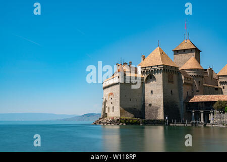 Montreux, VD / Suisse - 31 mai 2019 : l'historique château de Chillon au bord du lac de Genève Banque D'Images