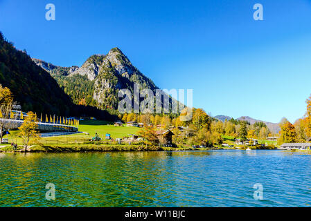 (Konigssee, Koenigssee, Königssee Königssee, Konigssee, Koenigsee, Konig) lac en automne. Bavière, Allemagne. Banque D'Images