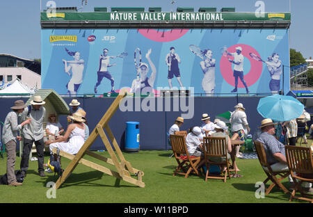 Eastbourne, Royaume-Uni. 29 juin 2019. Temps parfait pour regarder le tennis, si peut-être un peu chaud pour jouer - à Nature Valley International tennis dans le Devonshire Park. Banque D'Images