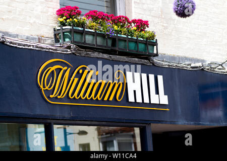 Les bookmakers William Hill signe, société fondée par William Hill en 1934 à une époque où le jeu était illégal en Grande-Bretagne Banque D'Images