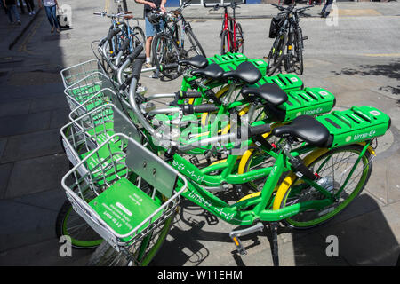 Programme de location de vélos électriques Lime-E dans le centre de Londres, Angleterre, Royaume-Uni Banque D'Images