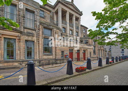 ST ANDREWS FIFE ECOSSE DIPLÔME UNIVERSITAIRE PLUS JEUNES JOUR HALL BUILDING EN AMÉRIQUE DU STREET Banque D'Images