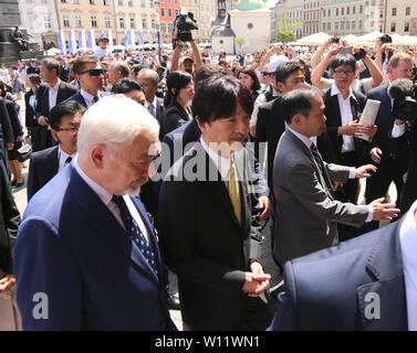 Cracovie. Cracovie. La Pologne. La visite du Prince Fumihito japonais et son épouse. Banque D'Images