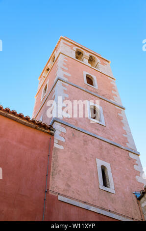 Croatie Rab island tower.journée ensoleillée. Vue sur une tour Banque D'Images