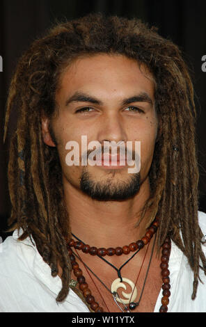 Jason Momoa (Côte-Nord) à l'été 2004 Partyat All-Star TCA Fox Fox Studios à Los Angeles, CA. L'événement a eu lieu le mardi 13 juillet, 2004. Photo par : SBM / PictureLux - Tous droits réservés - N° de référence du fichier SBMPLX 33790-6594 Banque D'Images