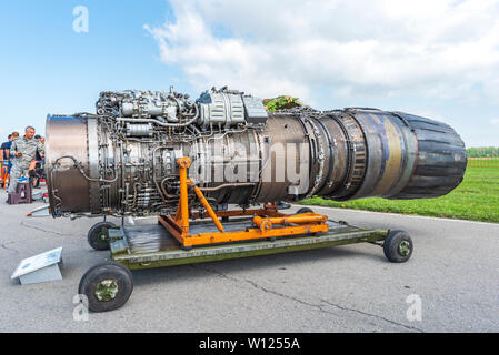 GRAF IGNATIEVO, BULGARIE - 29 juin 2019 : journée portes ouvertes pour visiter avec les moteurs d'avions à l'aéroport de Graf Ignatievo exposition, Bulgarie Banque D'Images