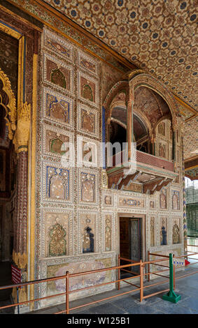 Interior shot de Daria Daulat Bagh, Srirangapatna, Karnataka, Inde Banque D'Images