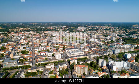 Vue aérienne de La Roche sur Yon centre-ville en Vendée Banque D'Images