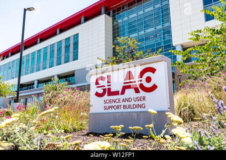 21 juin 2019 Menlo Park / CA / USA - La science et le support aux utilisateurs des capacités au SLAC National Accelerator Laboratory (d'abord sous le nom de Stanford Linear Banque D'Images