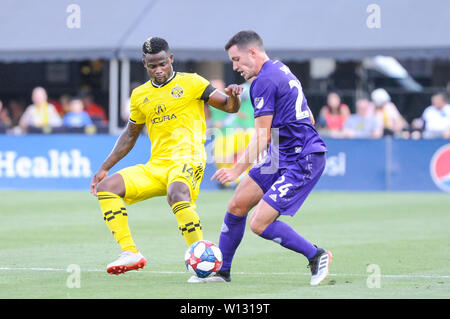 Samedi, 29 juin, 2019 : Columbus Crew SC defender Waylon Francis (14) et d'Orlando City defender Kyle Smith (24) de la première moitié du match entre Orlando City SC et Columbus Crew Stadium, à MAPFRE à Columbus OH. Crédit Photo obligatoire : Dorn Byg/Cal Sport Media. Orlando City 1 - Columbus Crew SC 0 après la première moitié Banque D'Images