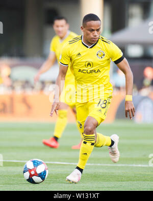 29 juin 2019:Columbus Crew SC avant Robinho (18) dribble le ballon sur le terrain contre Orlando City SC dans leur jeu à Columbus, Ohio, USA. Brent Clark/Alamy Live News Banque D'Images