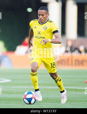 29 juin 2019:Columbus Crew SC avant Robinho (18) dribble le ballon sur le terrain contre Orlando City SC dans leur jeu à Columbus, Ohio, USA. Brent Clark/Alamy Live News Banque D'Images