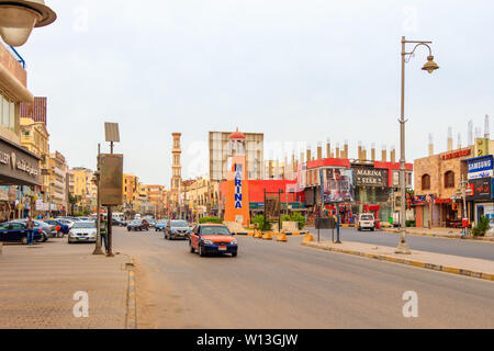 Hurghada, Egypte - 15 Avril 2019 : Centre Touristique de la ville d'Hurghada en Egypte Banque D'Images