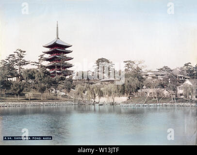 [ 1890 - Japon étang Sarusawa, Nara ] - Vue de l'étang Sarusawa et la pagode à cinq étages du Temple Kofukuji, Nara. 19e siècle vintage albumen photo. Banque D'Images