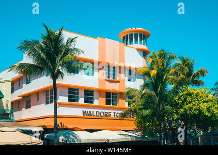 Détail de l'hôtel Waldorf Towers Hotel à Miami South Beach Floride USA Banque D'Images