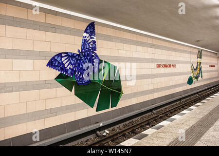 U Kurt Schumacher Platz, métro U-Bahn de la gare, Reinickendorf-Berlin Banque D'Images