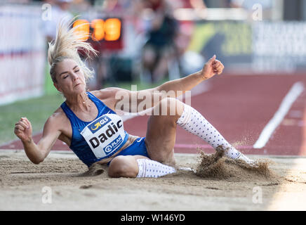 Ratingen, Allemagne. 30 Juin, 2019. Sept fighter Ivona Dadic au saut en longueur de la réunion en action. Crédit : Bernd Thissen/dpa/Alamy Live News Banque D'Images