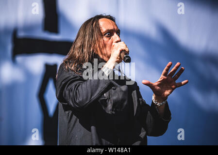 Andrea Ferro, chanteur du groupe de metal gothique italien Lacuna Coil, spectacle sur scène à Bologne, au parc 2019 Sonic Bologne première édition, ouverture à Slipknot. (Photo par Alessandro Bosio / Pacific Press) Banque D'Images