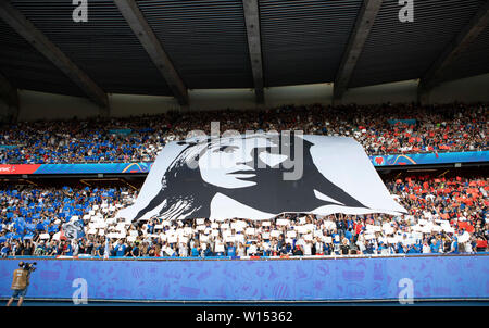 Paris, Frankreich. 28 Juin, 2019. France, Paris, Parc des Princes, 28.06.2019, Football - Coupe du Monde féminine de la FIFA - quarts - France - USA : Image chlRo des fans français | Conditions de crédit dans le monde entier : dpa/Alamy Live News Banque D'Images