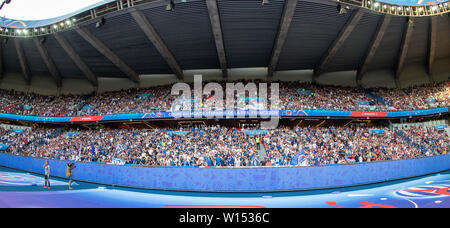 Paris, Frankreich. 28 Juin, 2019. France, Paris, Parc des Princes, 28.06.2019, Football - Coupe du Monde féminine de la FIFA - Quart de finale - France - USA : l'image du stade plein d'utilisation dans le monde entier | Credit : dpa/Alamy Live News Banque D'Images