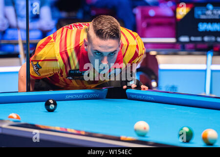 Leicester, Royaume-Uni. 30 Juin, 2019.Espagne - David Alcaide durant la Coupe du Monde de Billard Betvictor demi finale entre l'Autriche contre l'Espagne à Morningside Arena le dimanche, 30 juin 2019 à Leicester en Angleterre. Credit : Taka G Wu/Alamy Live News Banque D'Images