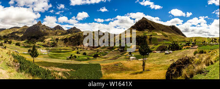 Dans le centre de la montagne Andes équatoriennes vue panoramique Banque D'Images