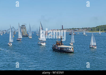 Windjammer parade, 125. Semaine de Kiel, Kiel, Laboe, Schleswig-Holstein, Allemagne Banque D'Images