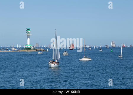 Windjammer parade, 125. Semaine de Kiel Friedrichsort, phare, Kiel, Schleswig-Holstein, Allemagne Banque D'Images