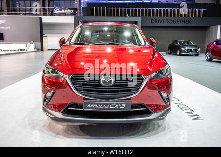 Poznan, Pologne, mars 2019 Mazda CX-3 AWD antérieurs SKYACTIV Technology, Poznan International Motor Show, sous-compactes crossover SUV fabriqué par Mazda Banque D'Images