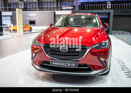 Poznan, Pologne, mars 2019 Mazda CX-3 AWD antérieurs SKYACTIV Technology, Poznan International Motor Show, sous-compactes crossover SUV fabriqué par Mazda Banque D'Images