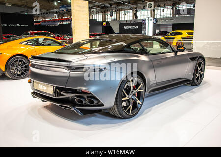 Poznan, Pologne, mars 2019 Aston Martin DBS Superleggera, Poznan International Motor Show, voitures de rêve, en super grand tourer par Aston Martin Banque D'Images